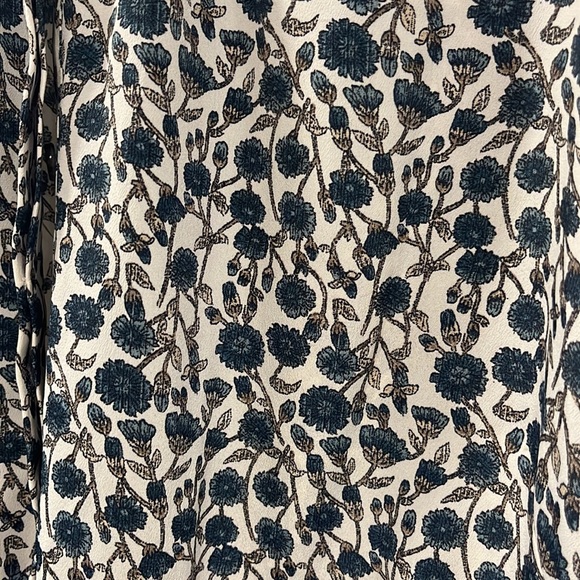 Beautiful Loft Womens Romper! - Picture 2 of 5